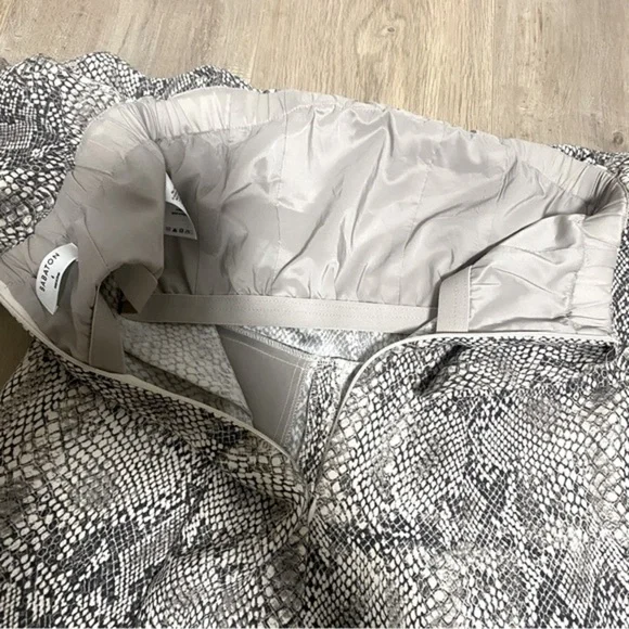 Babaton Altamiro Jumpsuit - Picture 6 of 9